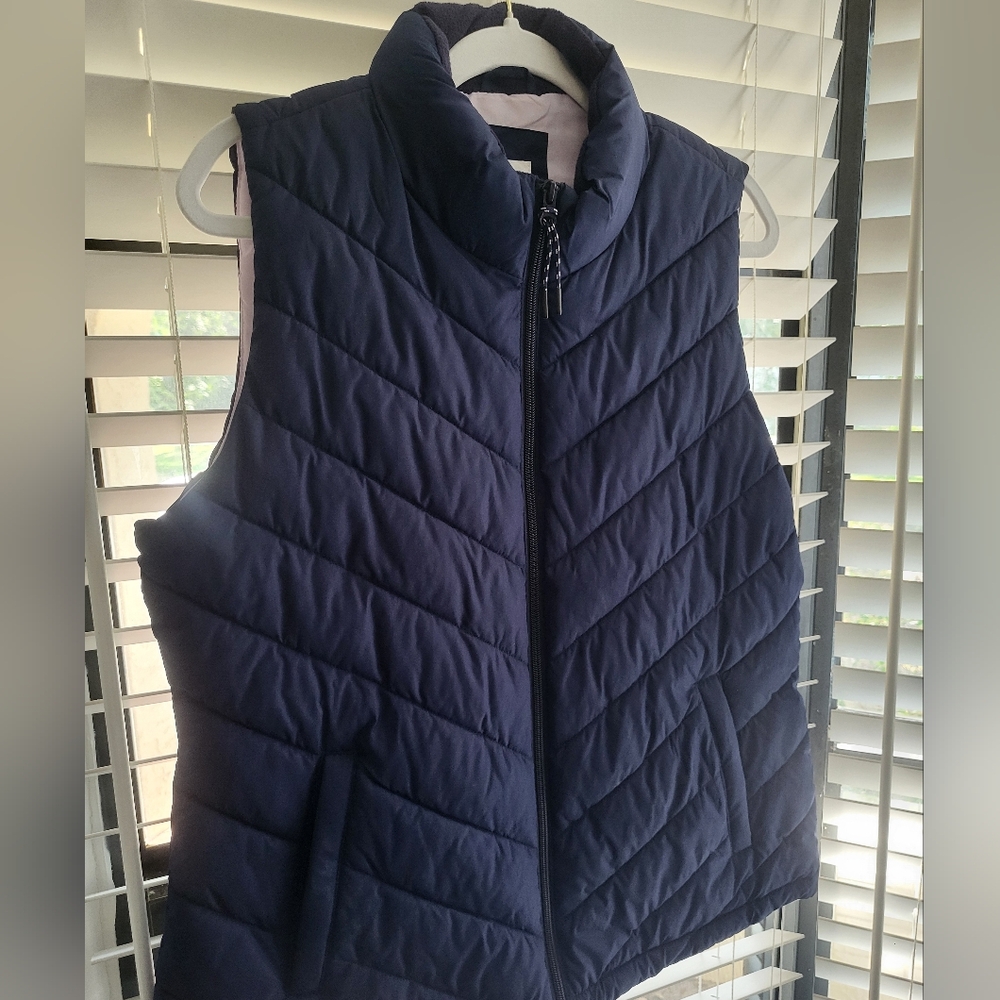 GAP Navy Quilted Vest